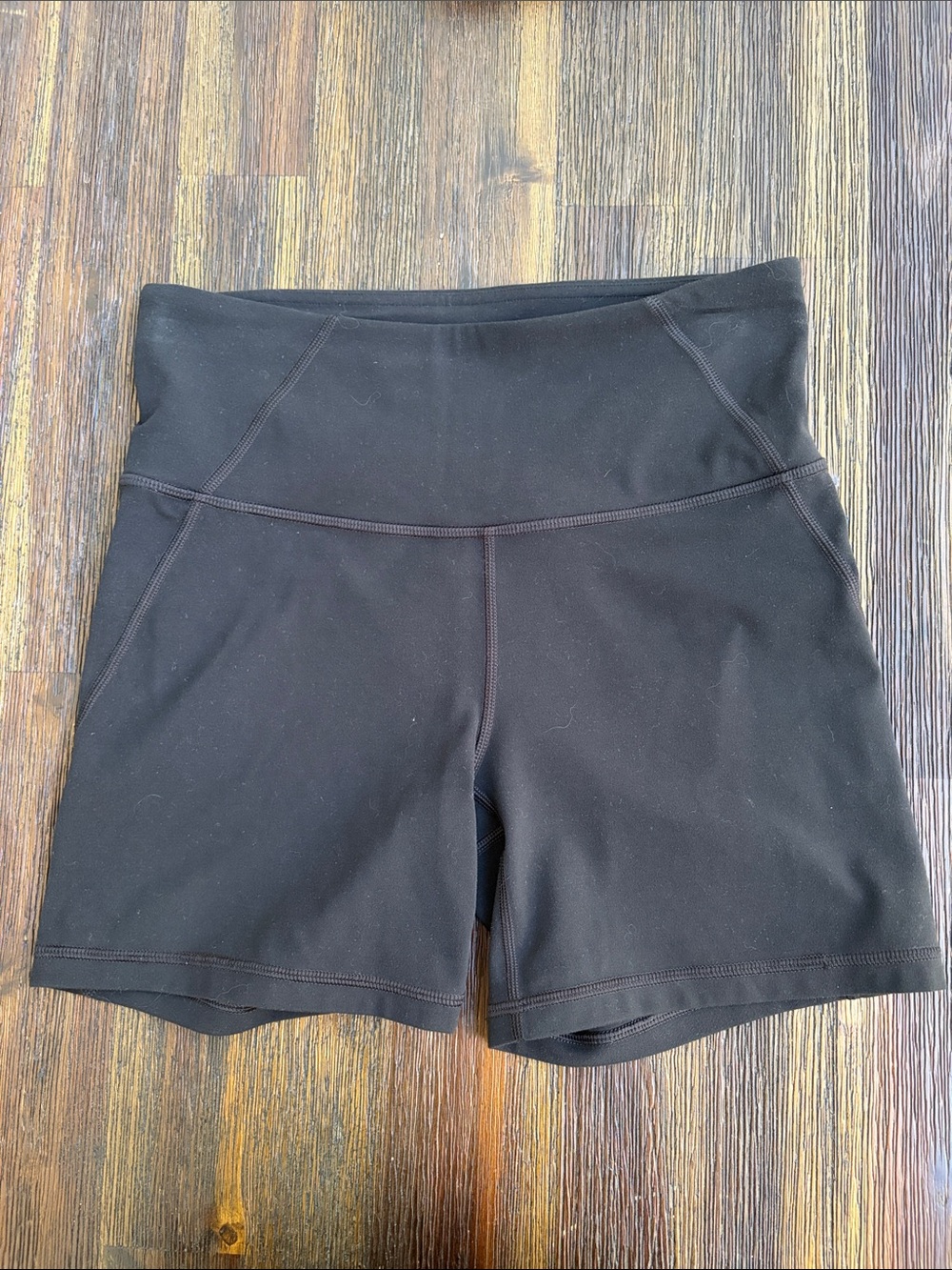 Athleta Transcend High Rise 5” Short Sz S